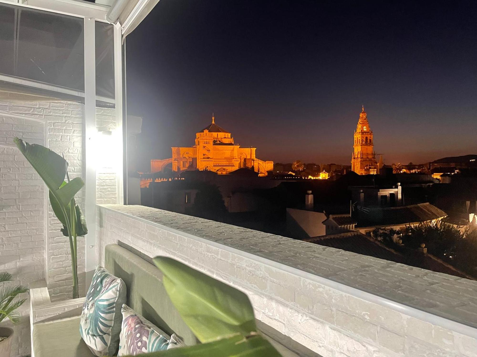 דירות קורדובה Atico De La Sultana Con Terraza Privada מראה חיצוני תמונה