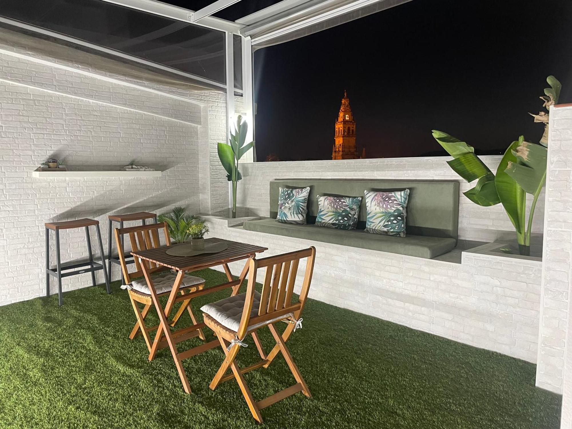 דירות קורדובה Atico De La Sultana Con Terraza Privada מראה חיצוני תמונה